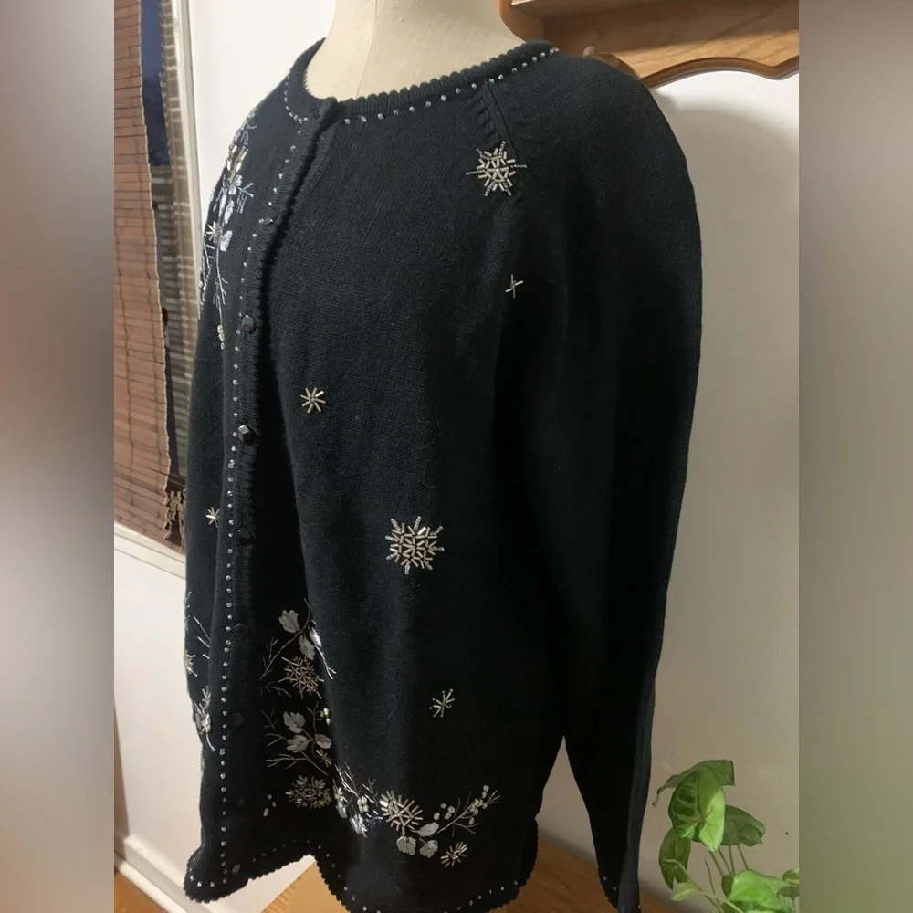 Stitches In Time NWT Black Snowflake Floral Cardigan Size L Beaded Embroidered - Picture 7 of 16